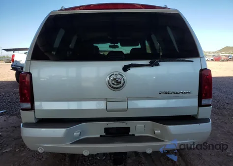 2005 Cadillac Escalade Luxury z USA, uszkodzony, nr VIN 1GYEK63N85R210014